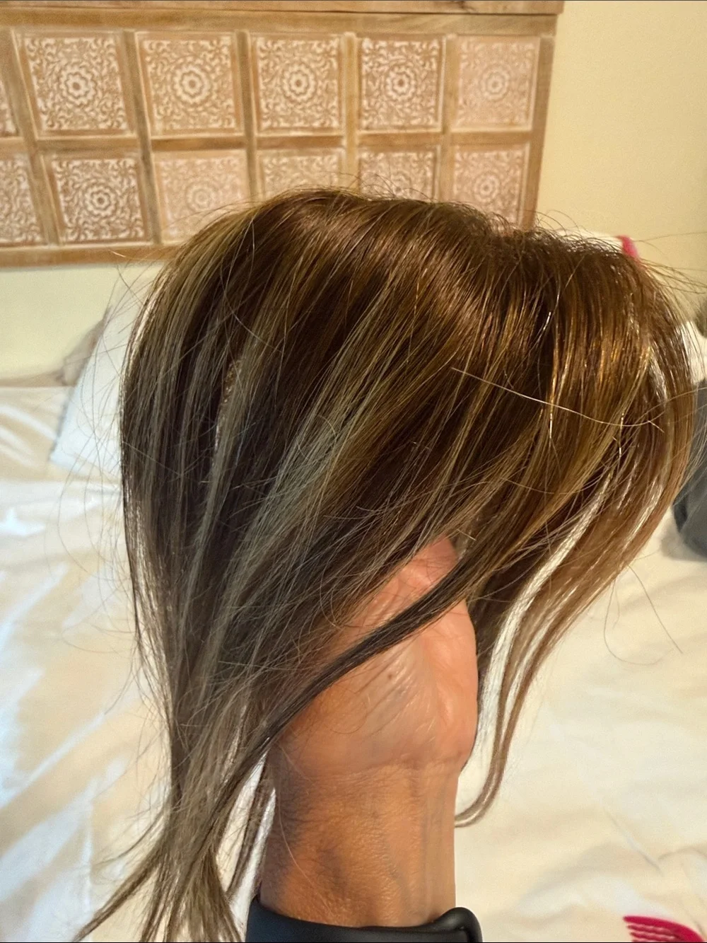 Brown with highlights Women's Clip-In Fringe Hairpiece - Natural-Look Bangs